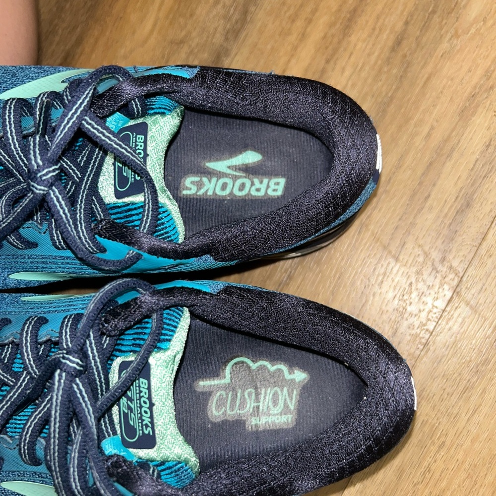 Brooks Adrenaline GTS 18 Women’s Teal and Navy Athletic Sneakers US Size 8.5 - Picture 7 of 10